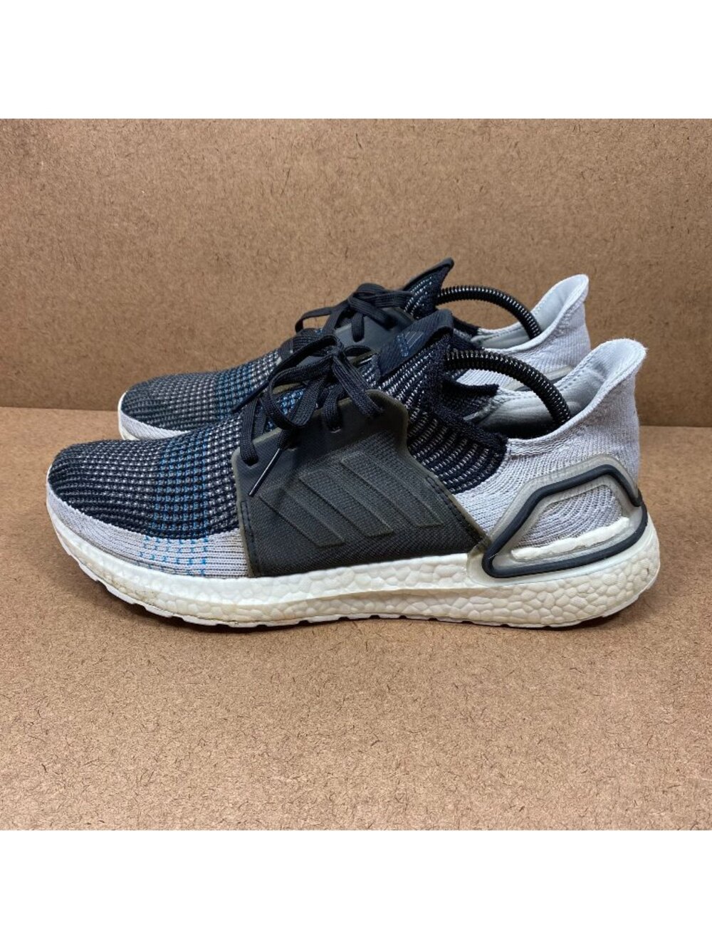 Adidas Ultraboost 19 Mens Running Shoes SZ 10.5 Gray/Black/Blue Primeknit Boost